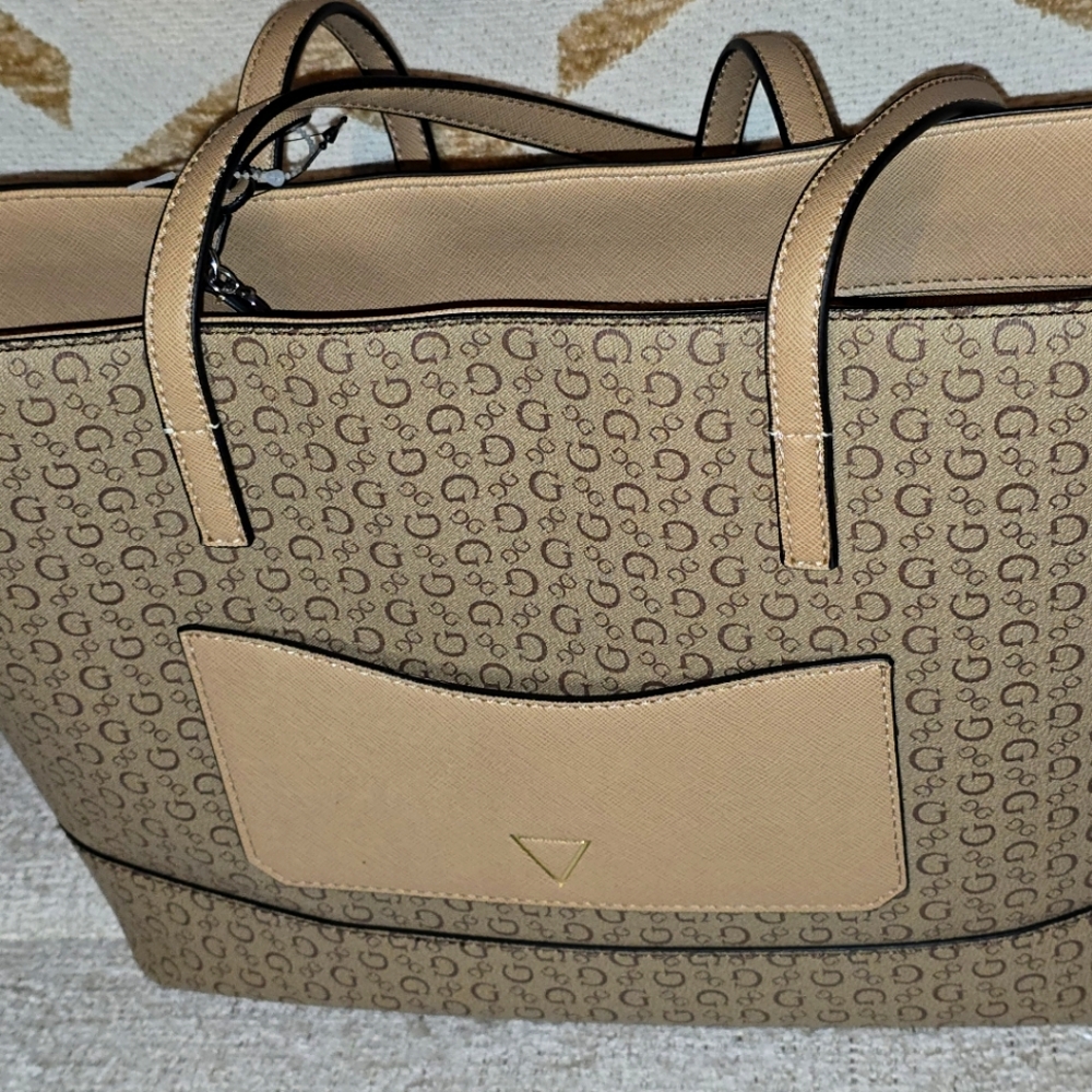 Guess Tote Bag NWOT